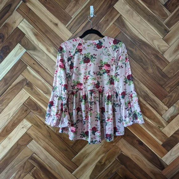 π 4 for $25 π Pink Floral Boho Bell Sleeve Babydoll Top Women's Size Small - Picture 8 of 9